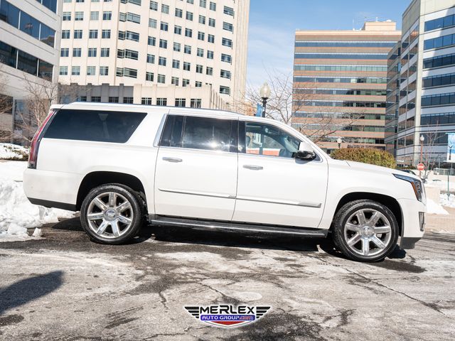 2019 Cadillac Escalade ESV Luxury