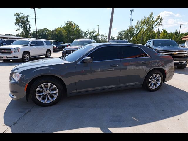 2019 Chrysler 300 Touring