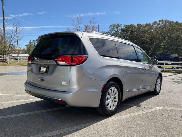 2019 Chrysler Pacifica Touring-L