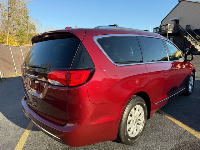 2019 Chrysler Pacifica Touring-L