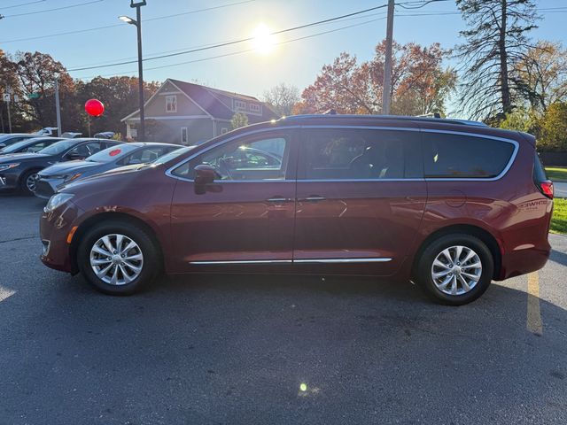 2019 Chrysler Pacifica Touring-L