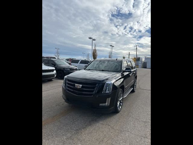 2019 Cadillac Escalade Luxury