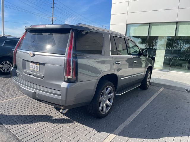 2019 Cadillac Escalade Luxury