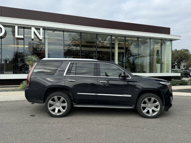 2019 Cadillac Escalade Luxury