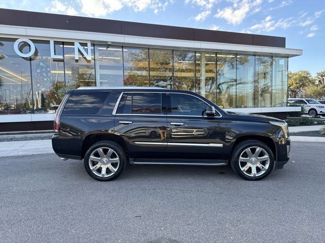 2019 Cadillac Escalade Luxury