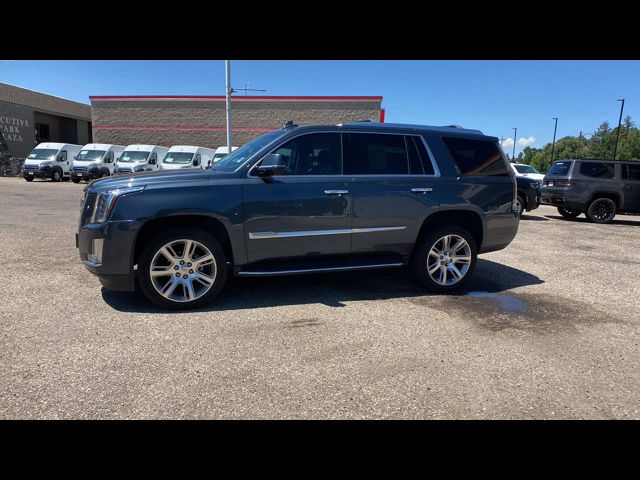 2019 Cadillac Escalade Luxury