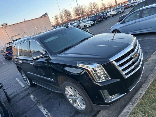 2019 Cadillac Escalade Luxury