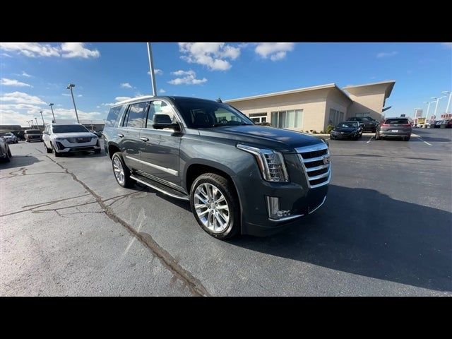 2019 Cadillac Escalade Luxury