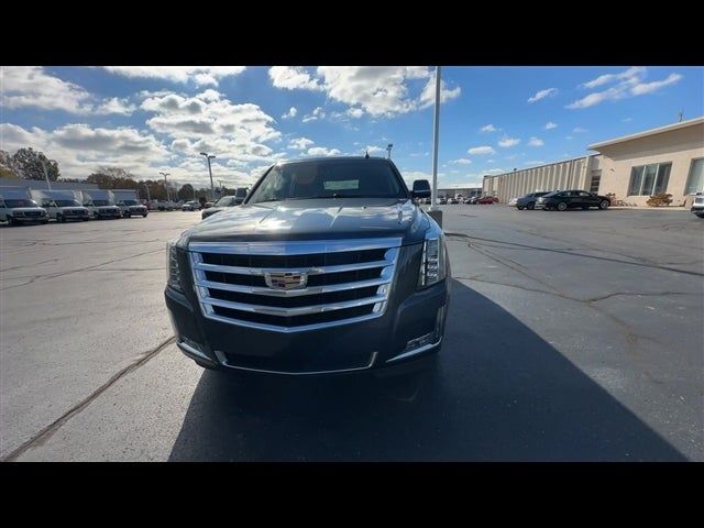 2019 Cadillac Escalade Luxury