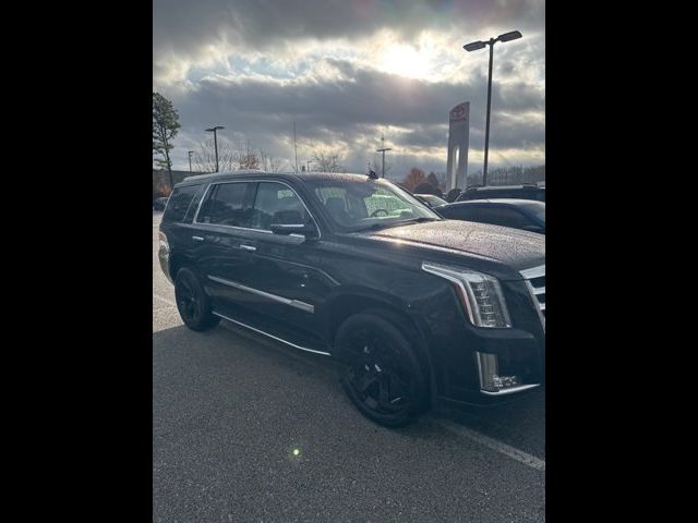 2019 Cadillac Escalade Luxury