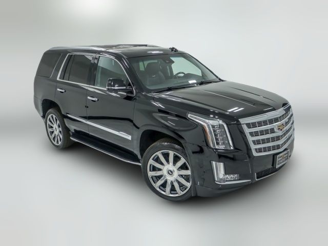 2019 Cadillac Escalade Luxury