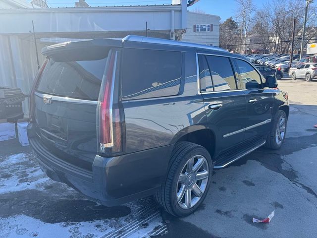2019 Cadillac Escalade Luxury