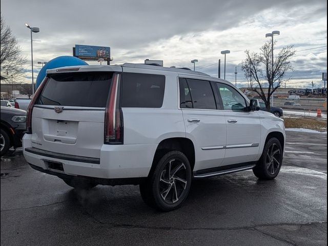 2019 Cadillac Escalade Luxury