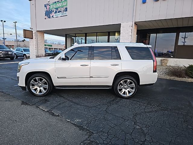 2019 Cadillac Escalade Luxury