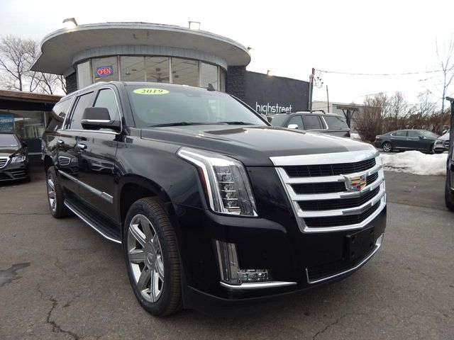 2019 Cadillac Escalade ESV Luxury
