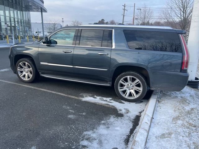 2019 Cadillac Escalade ESV Luxury