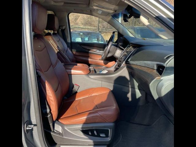 2019 Cadillac Escalade ESV Luxury