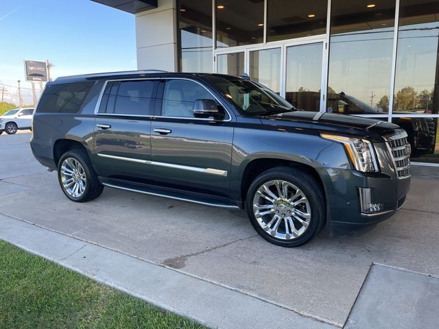 2019 Cadillac Escalade ESV Luxury