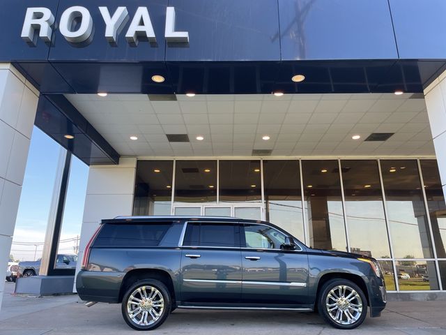 2019 Cadillac Escalade ESV Luxury