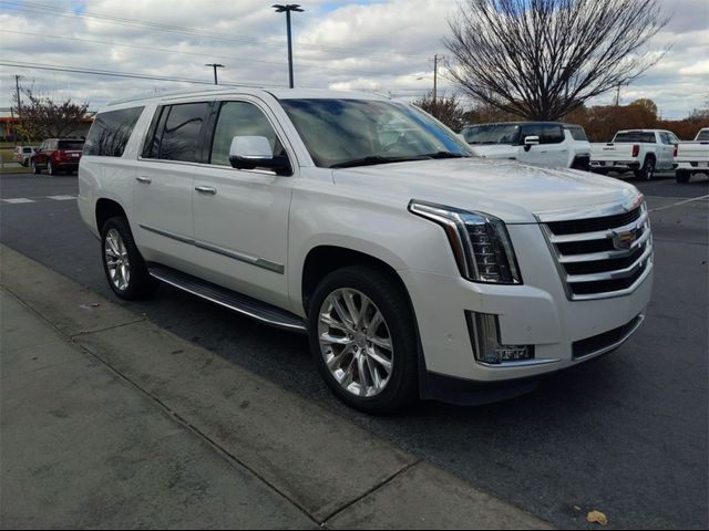 2019 Cadillac Escalade ESV Luxury