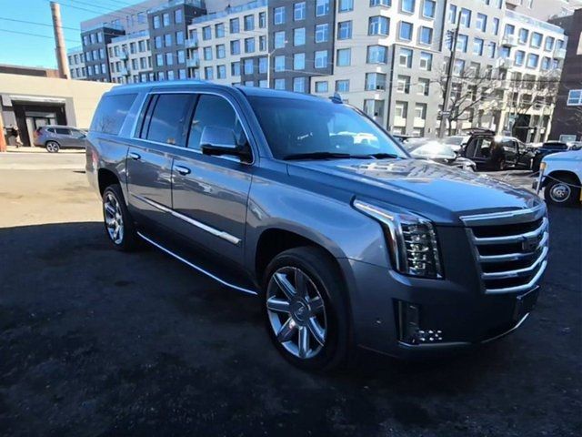 2019 Cadillac Escalade ESV Luxury