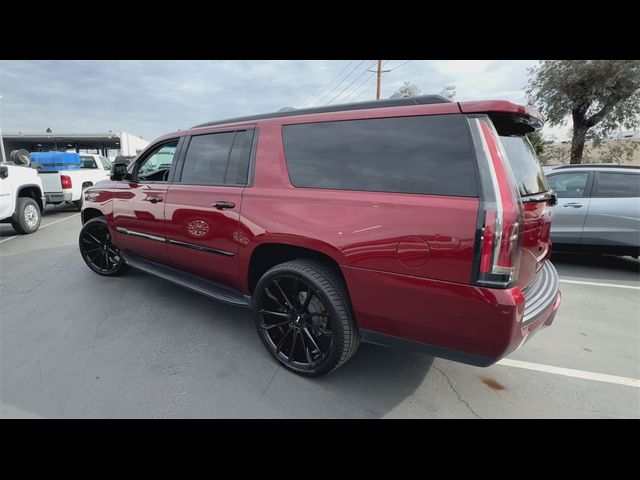 2019 Cadillac Escalade ESV Luxury