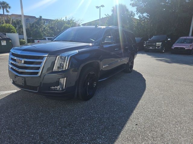 2019 Cadillac Escalade ESV Luxury