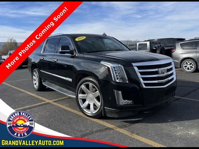 2019 Cadillac Escalade ESV Luxury