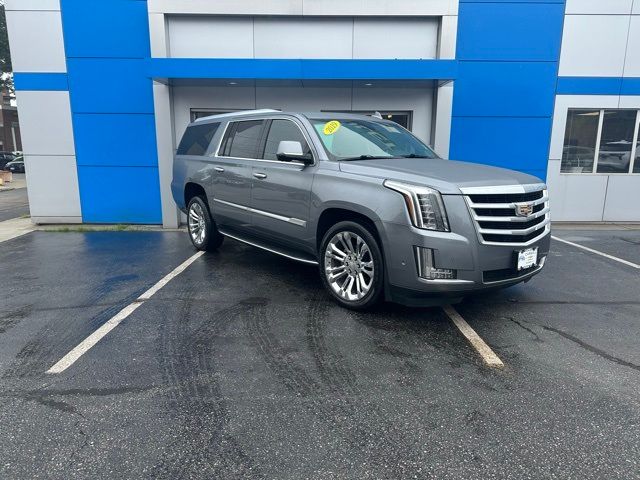 2019 Cadillac Escalade ESV Luxury
