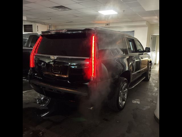 2019 Cadillac Escalade ESV Luxury