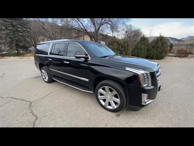 2019 Cadillac Escalade ESV Luxury