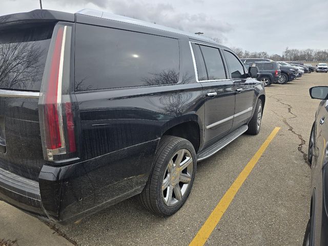 2019 Cadillac Escalade ESV Luxury