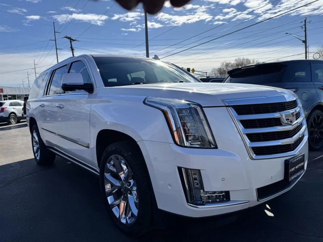2019 Cadillac Escalade ESV Premium Luxury