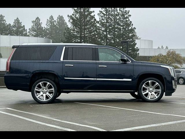 2019 Cadillac Escalade ESV Premium Luxury