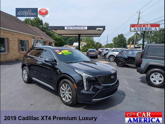 2019 Cadillac XT4 Premium Luxury