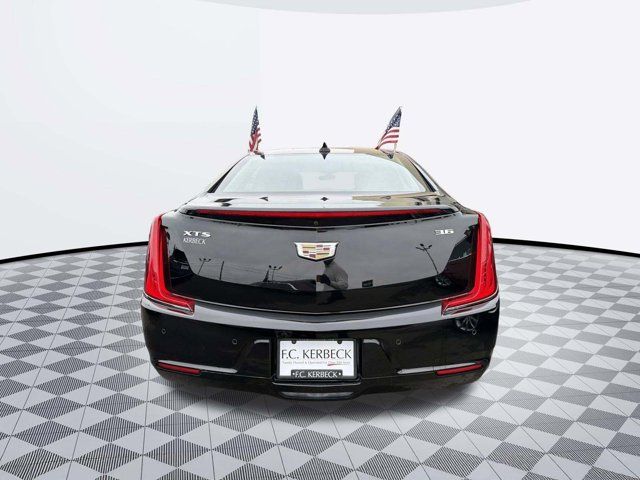 2019 Cadillac XTS Base