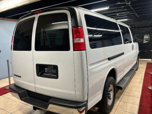 2019 Chevrolet Express LT