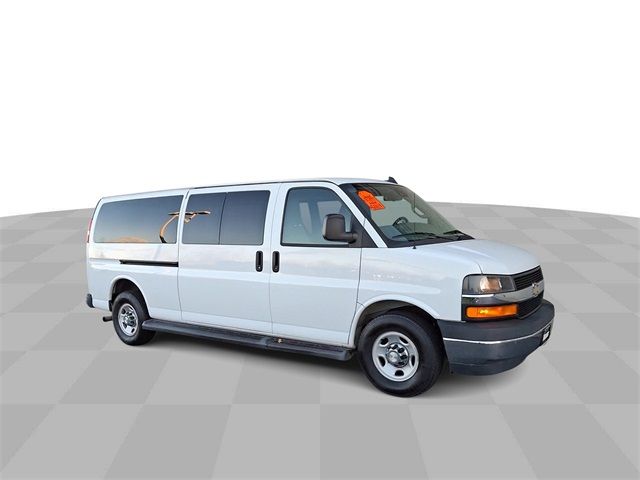 2019 Chevrolet Express LT