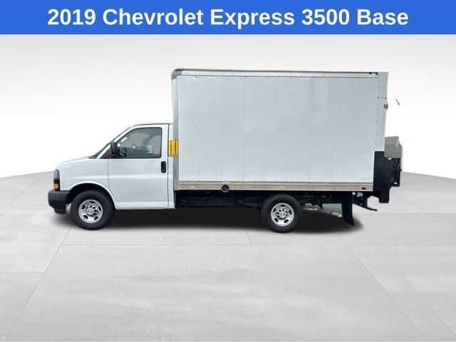 2019 Chevrolet Express Base