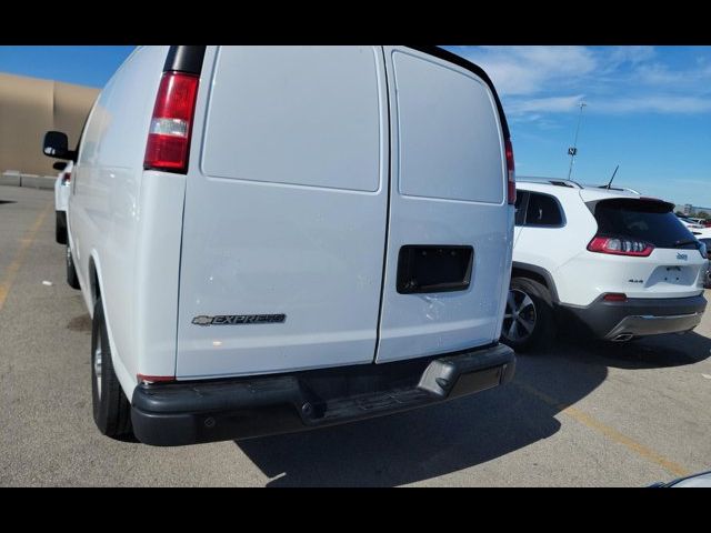 2019 Chevrolet Express Base