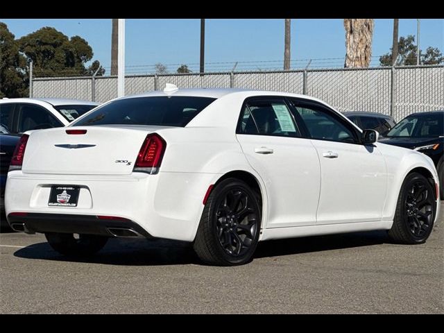 2019 Chrysler 300 300S