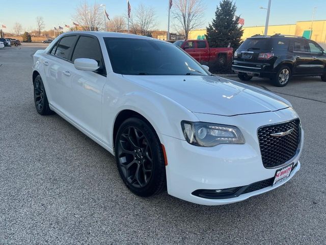 2019 Chrysler 300 300S