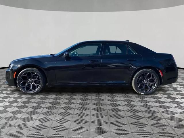 2019 Chrysler 300 Touring