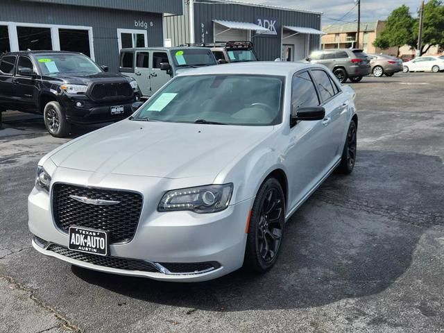 2019 Chrysler 300 Touring