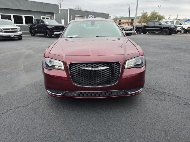 2019 Chrysler 300 Touring