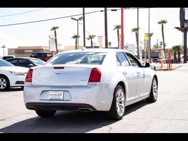 2019 Chrysler 300 Touring L