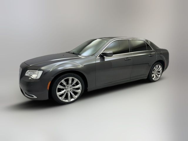 2019 Chrysler 300 Touring L