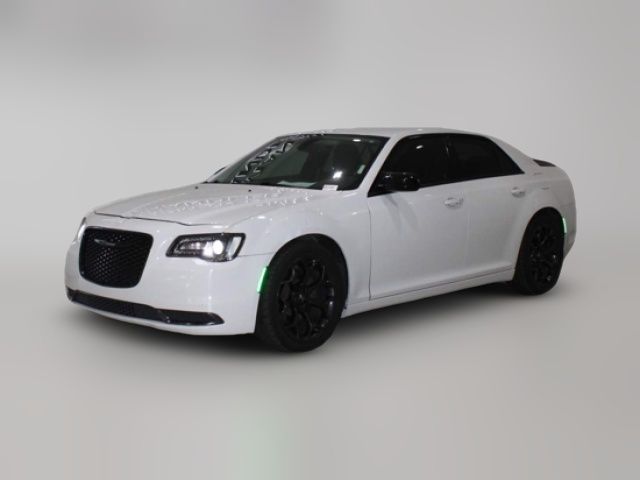 2019 Chrysler 300 Touring