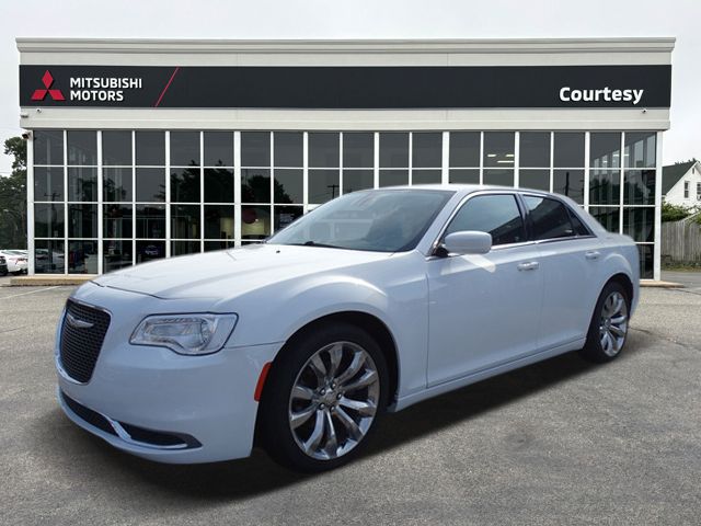 2019 Chrysler 300 Touring