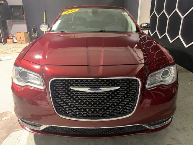 2019 Chrysler 300 Limited